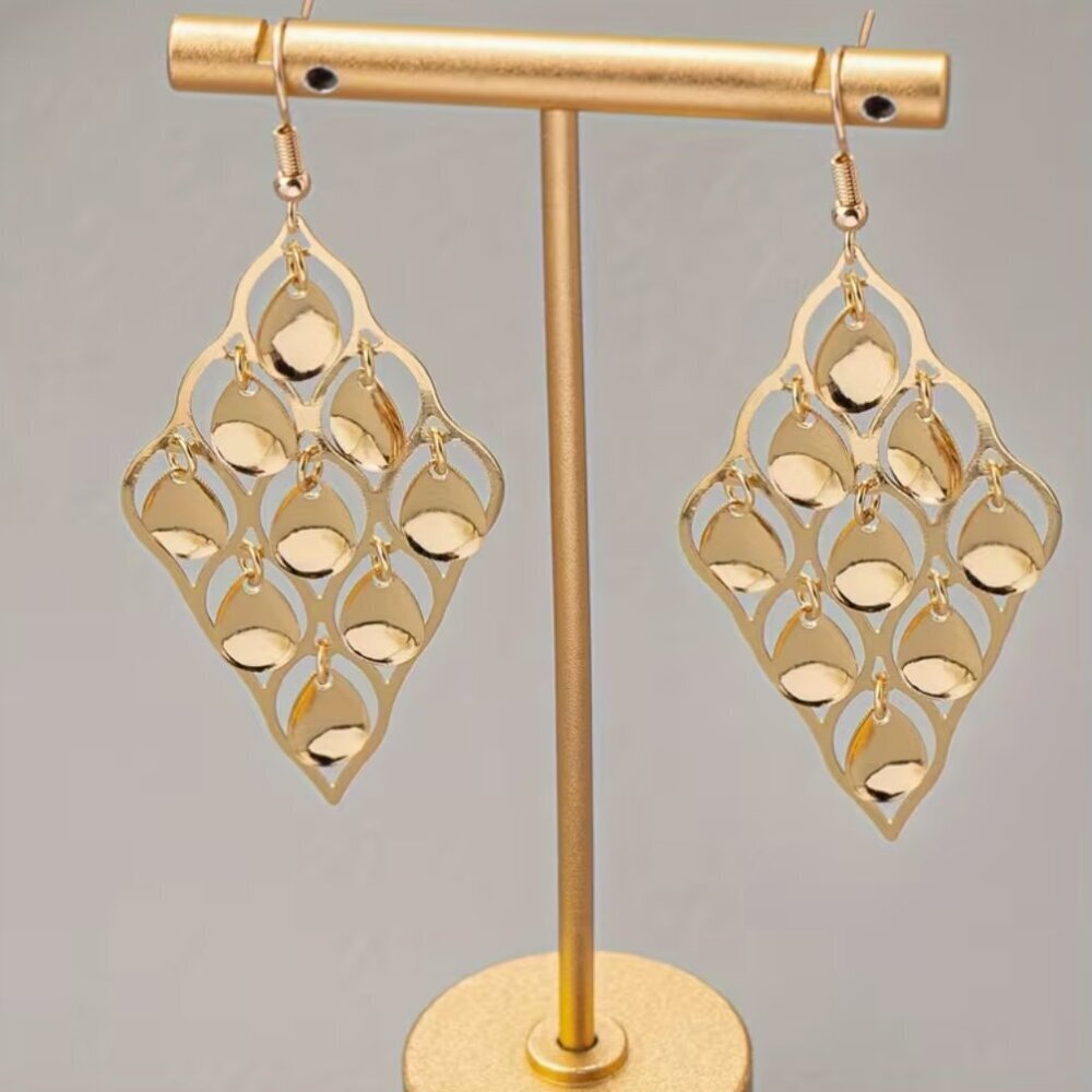 NEW - Pair of gold dangle earrings, Bohemian jewelry, dangle drop earrings - Picture 2 of 4